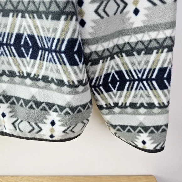 Eddie Bauer Mens M Pullover Fleece Aztec White Blue Gray Crew‎ Neck Soft LS Warm - Picture 4 of 8
